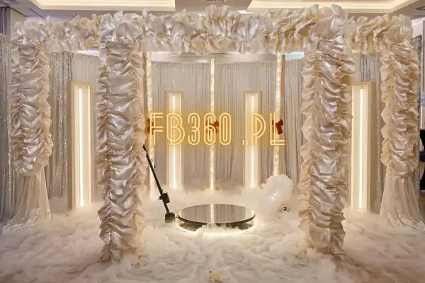 Fotobudka 360 fotobudka 360 ciężki dym taniec w chmurze wesele urodziny imprezy firmowe lodz warszawa