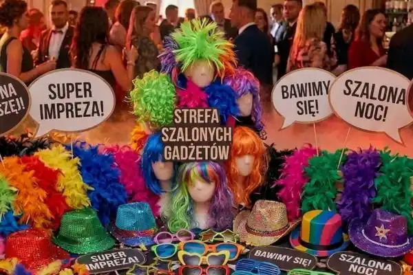Fotobudka Łódź 4 Czyste gadżety imprezowe do fotobudki w Łodzi przygotowane na event