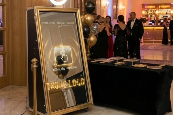 fotobudki dla warszawy i Łodzifotolustro fotobudka warszawa lodz wynajem